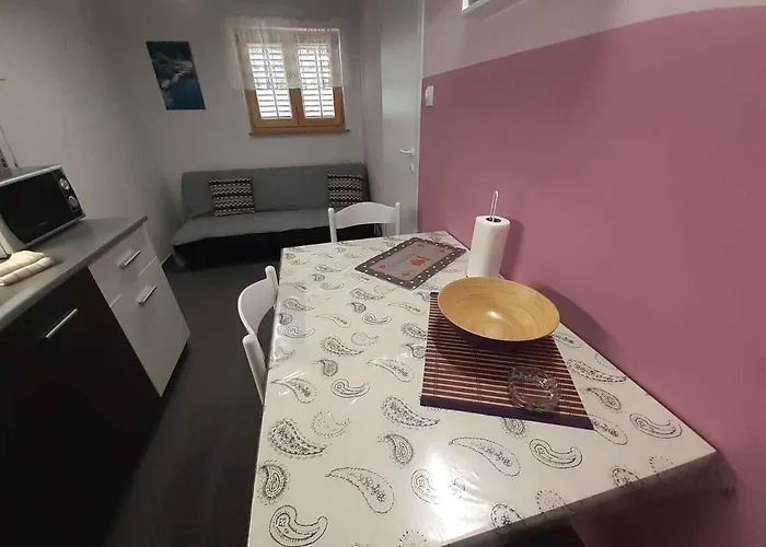 In - Insel Krk 43319 * Malinska